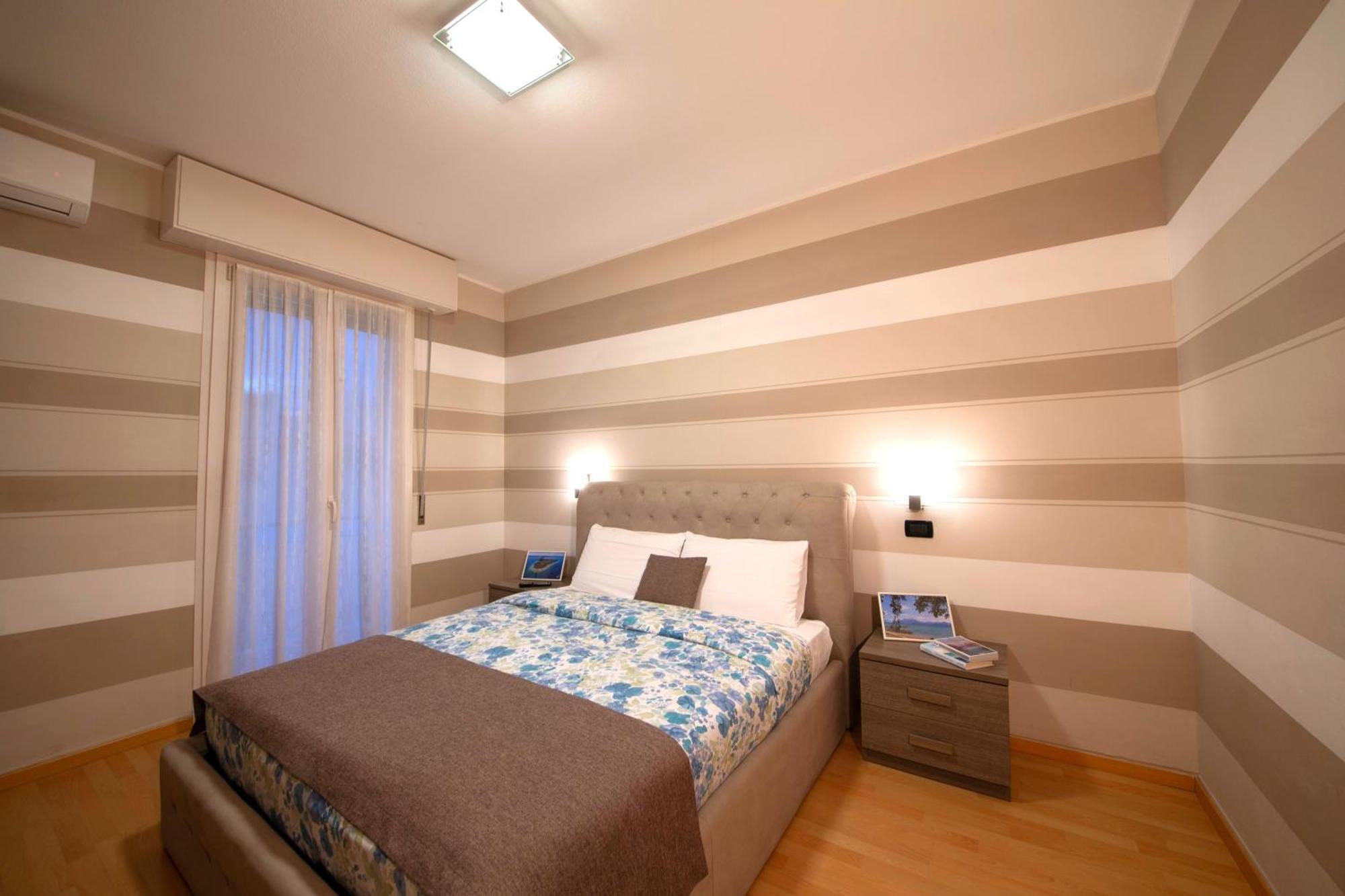 Sirmione4U - Domus By The Castle Apartment Luaran gambar